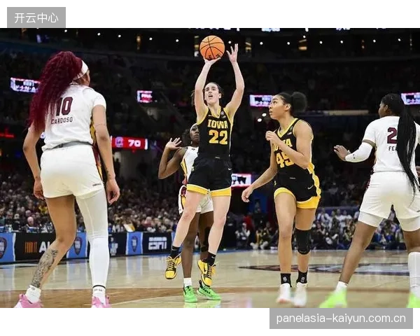WNBA的提速风潮已传导至大学联赛,NCAA女篮战术理念正向职业联赛靠拢。 WNBA的提速风潮已传导至大学联赛,NCAA女篮战术理念正向职业联赛靠拢。